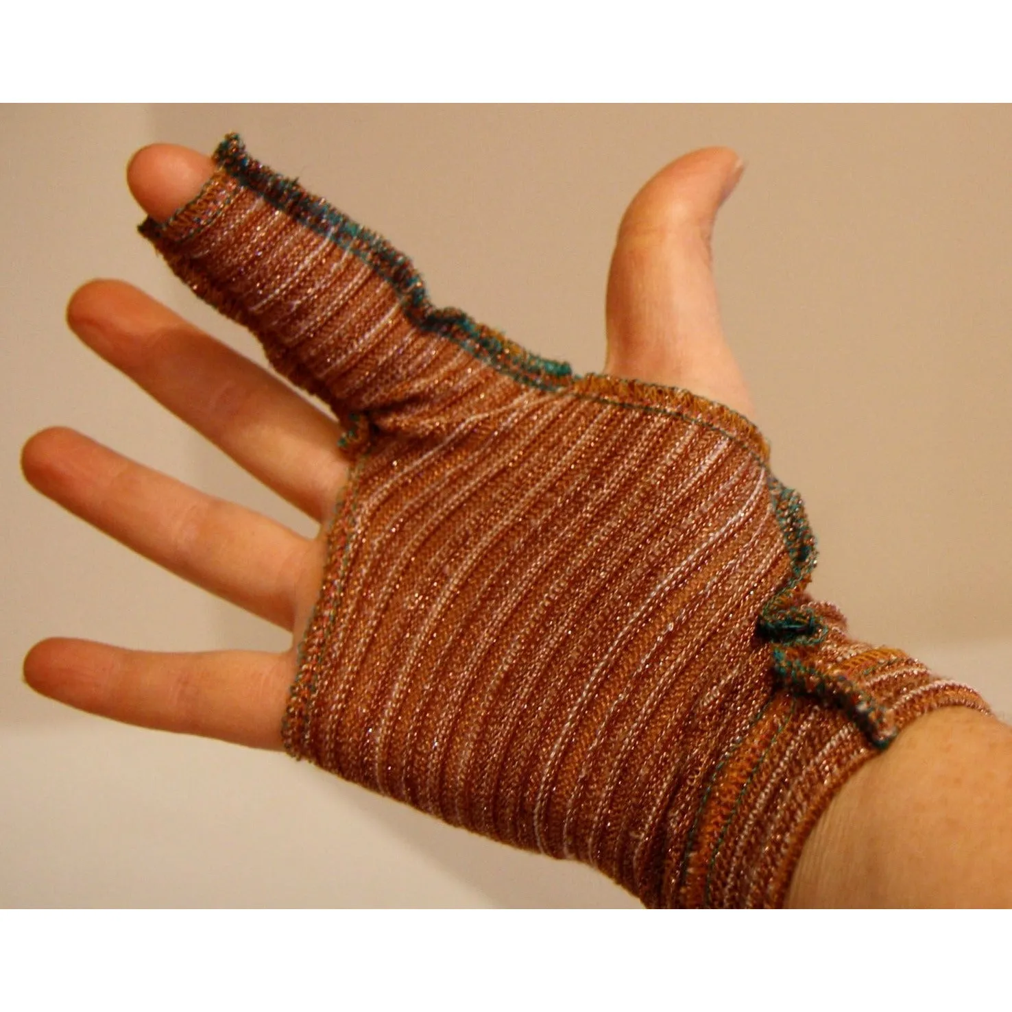 1 finger fingerless gloves. lightweight and upcycled!