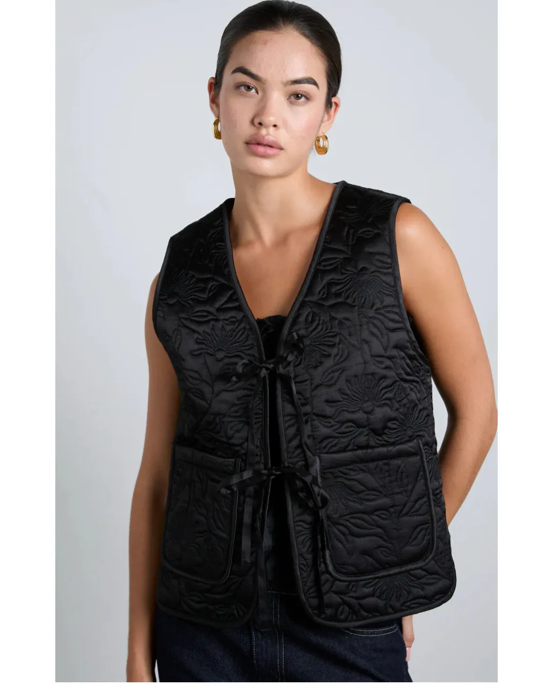 Arte Gilet Black Satin