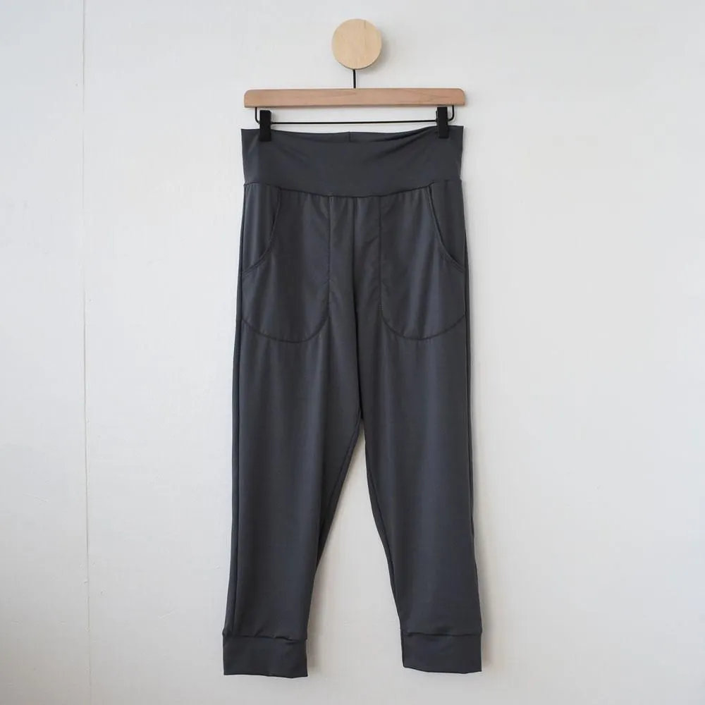 Eclipse Cropped Jogger