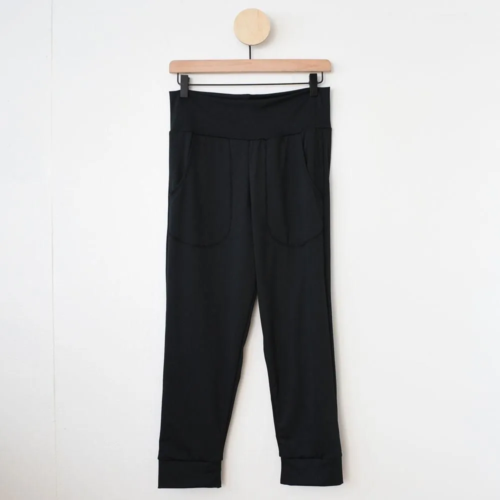 Eclipse Cropped Jogger