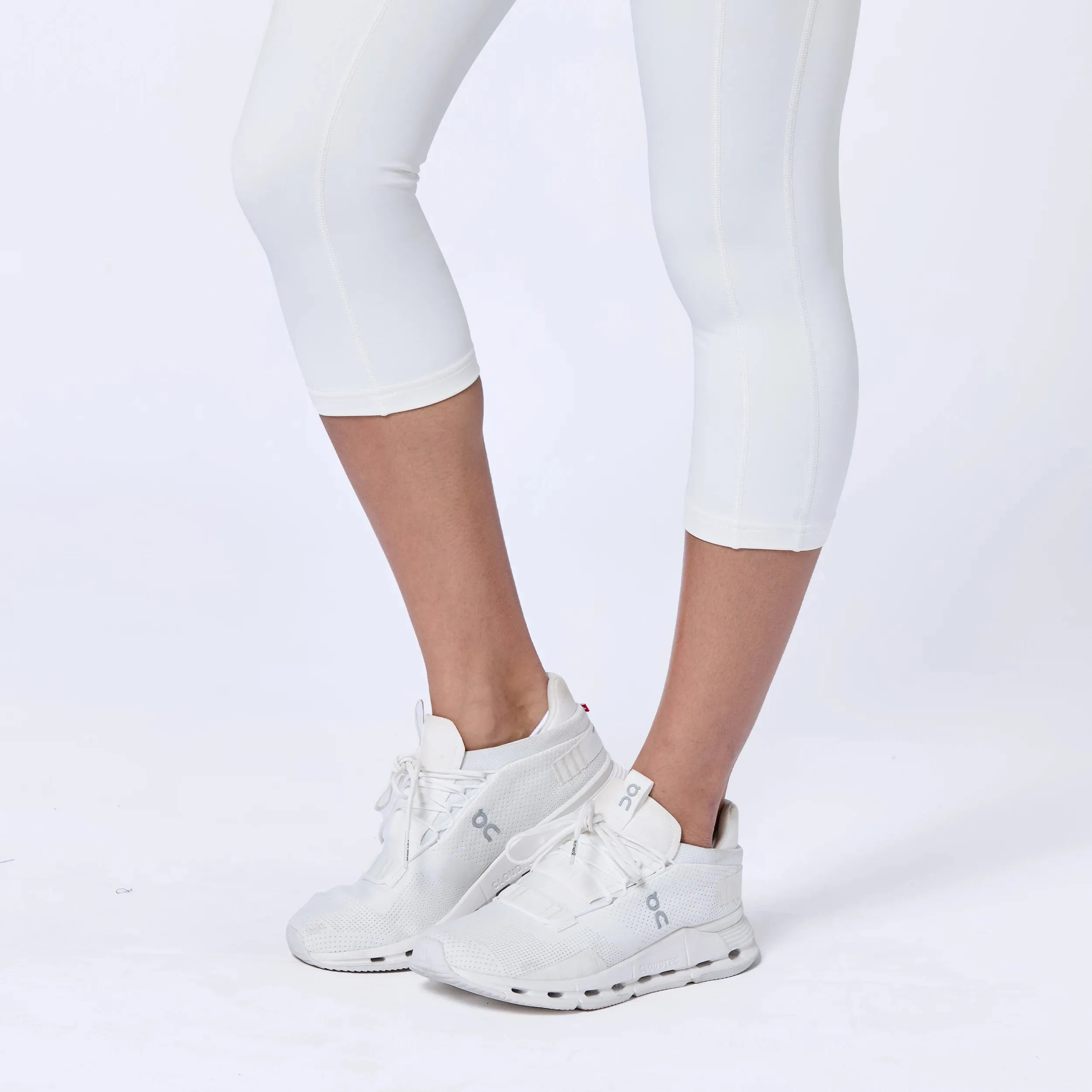 Essential ACT Double Layered Leggings 21" 2.0 - Pearl White