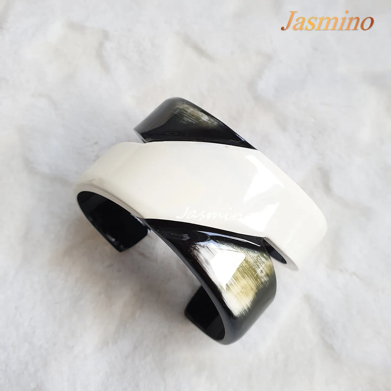 Jasmino Unique Diagonal Stripe Cuff Thick Open Bangle Bracelet Made By Natural Buffalo Horn