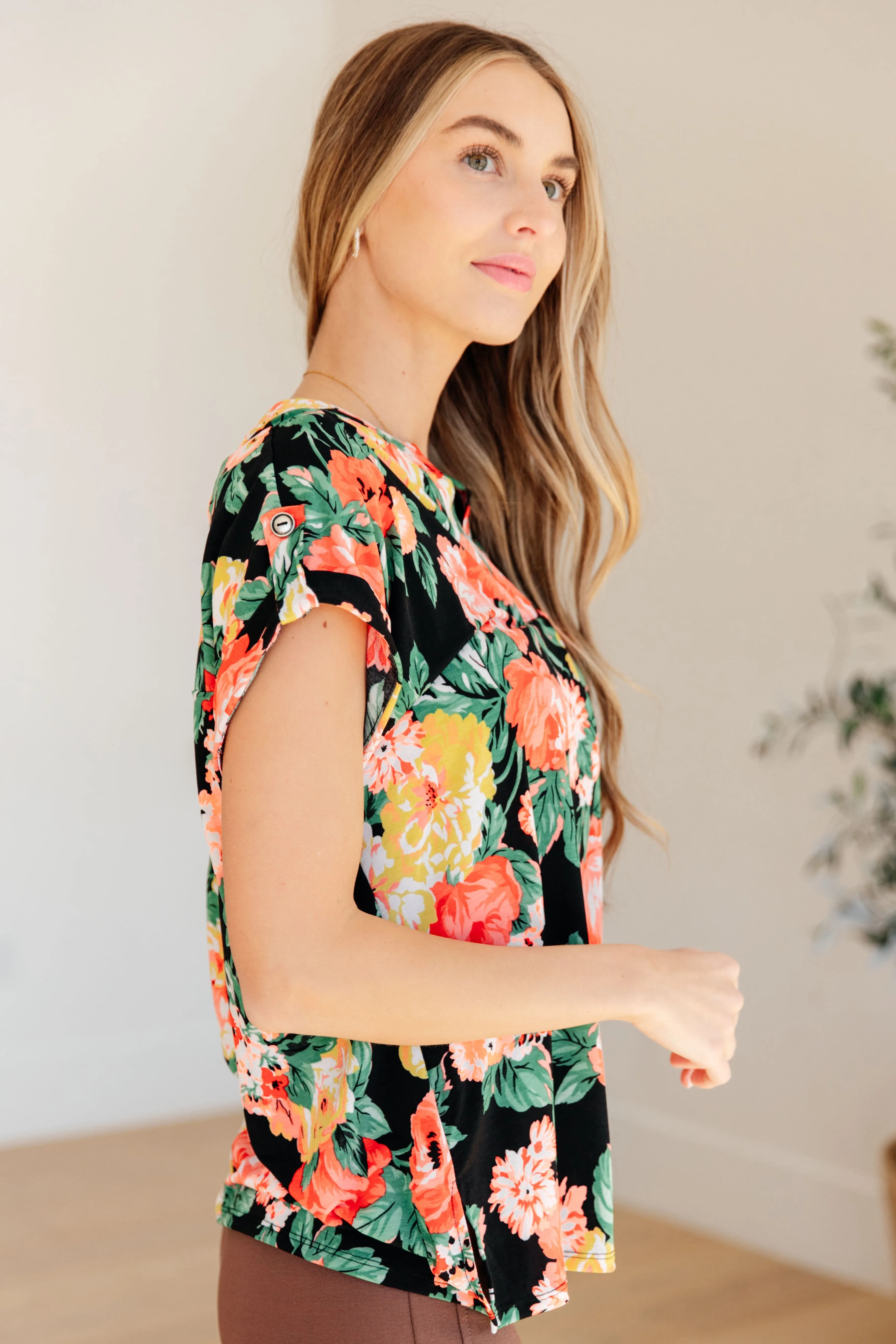 Lizzy Cap Sleeve Top in Black Garden Floral - Dear Scarlett