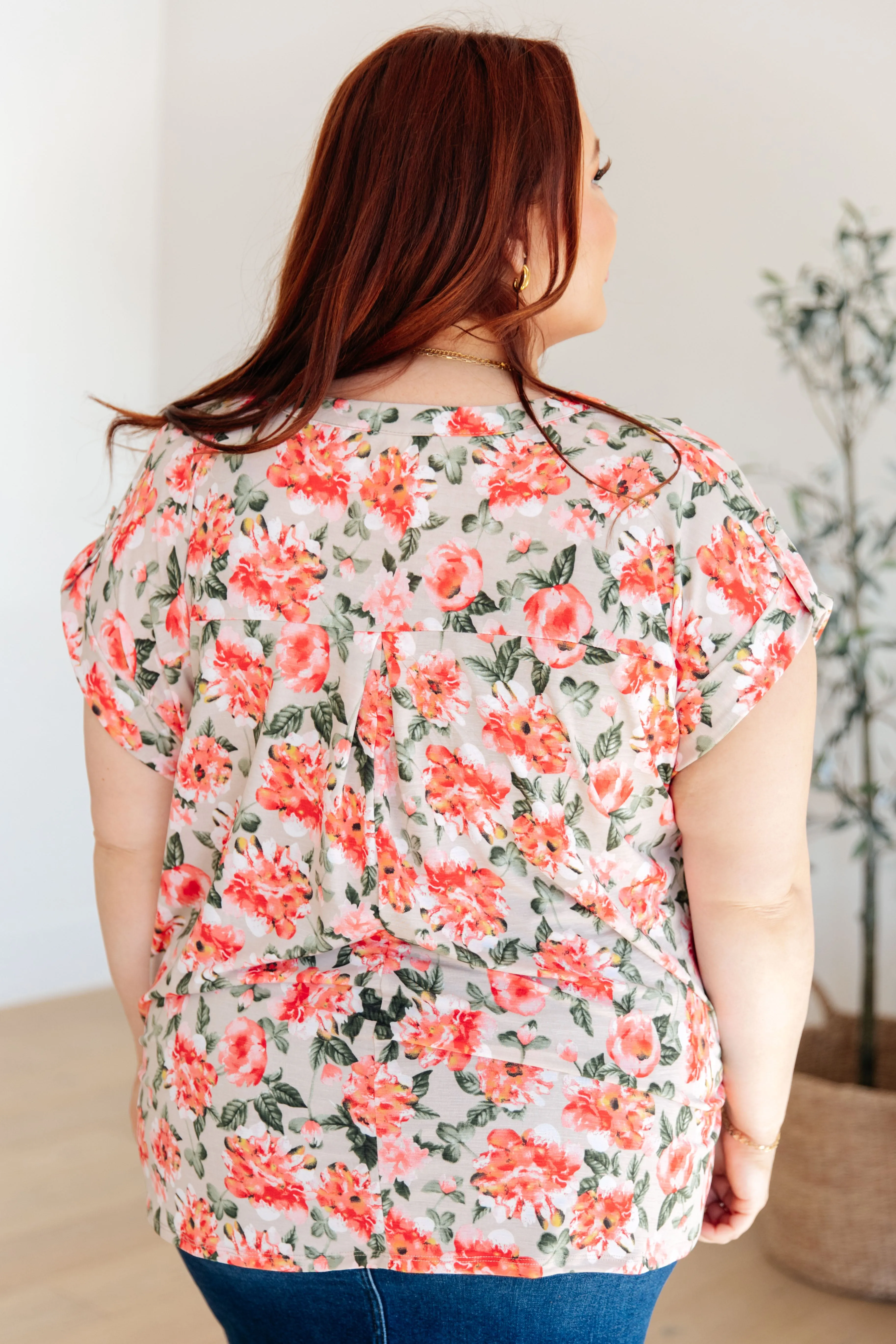 Lizzy Cap Sleeve Top in Coral and Beige Floral - Dear Scarlett