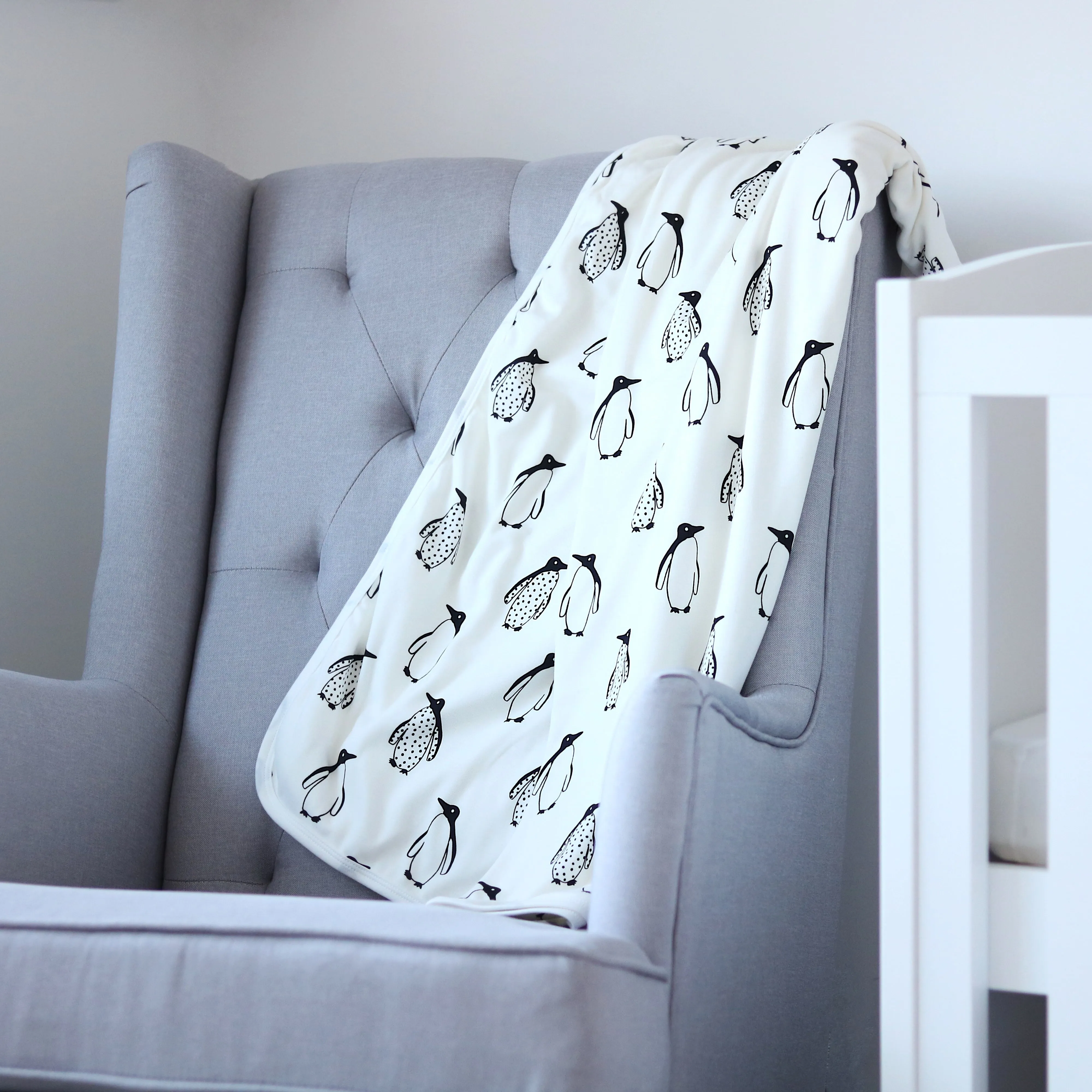 Milk Penguin XXL blanket