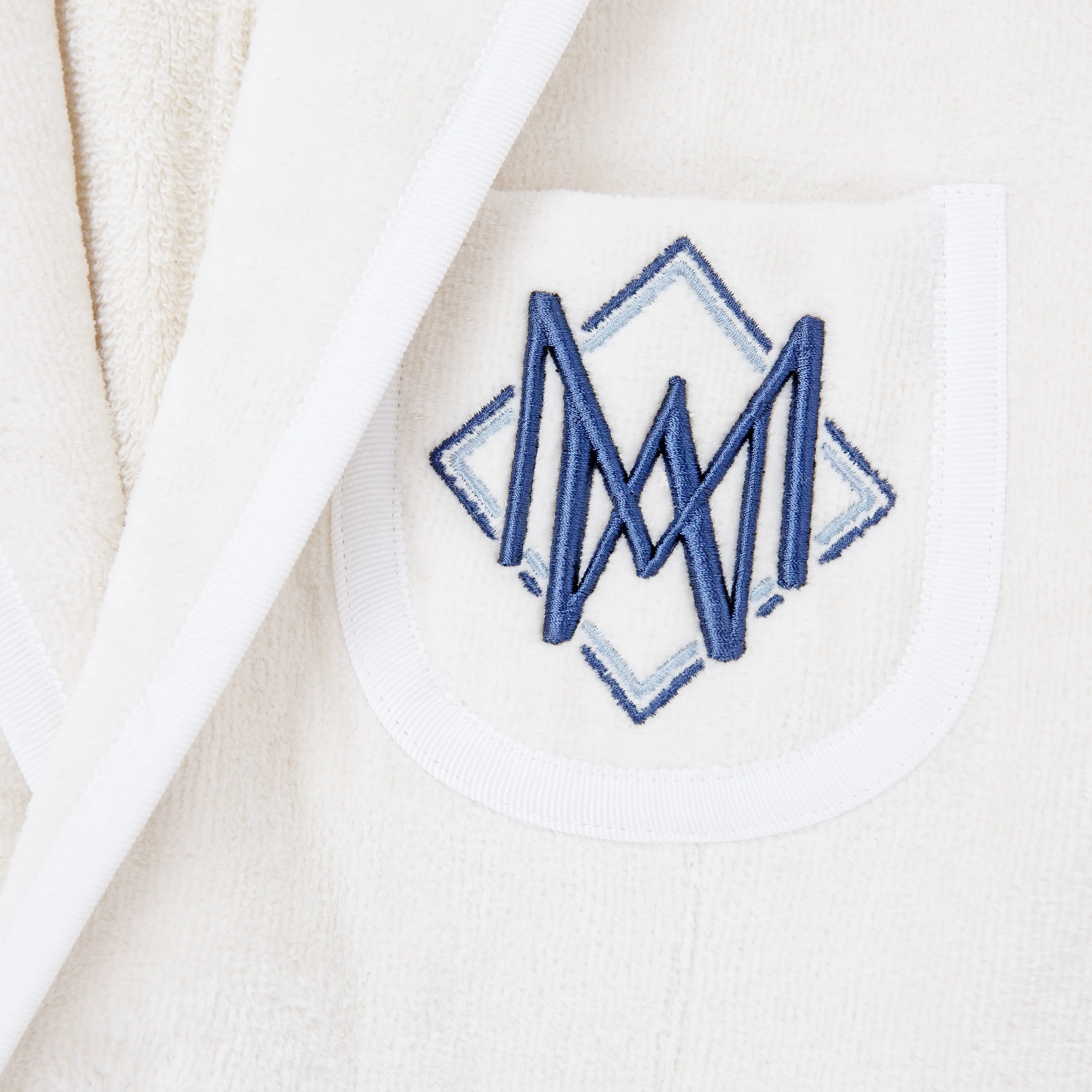 The Anjuna Women Monogram - Off White/White